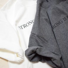 画像8: T-SHIRT STORONG IS BEAUTIFUL (8)