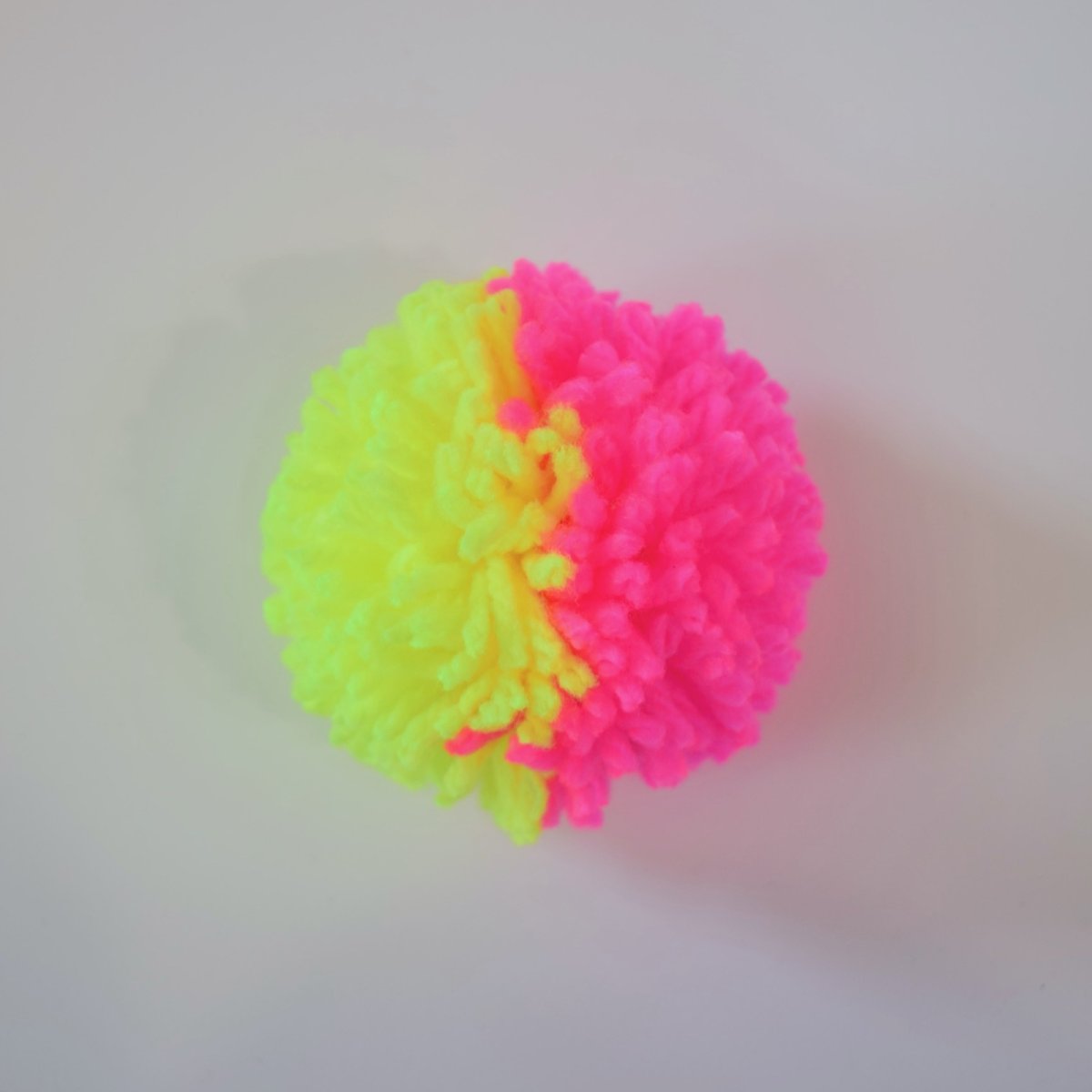 画像16: NEON COLOR CHALK BALL (16)