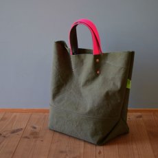 Olive/N.pink handles